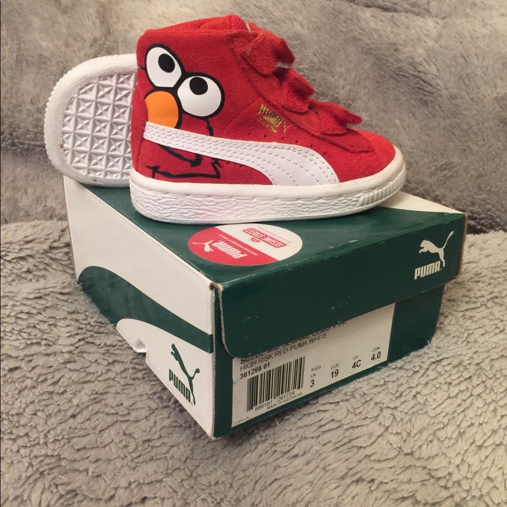 ***Like New Size 4 Elmo Sneakers By Puma***